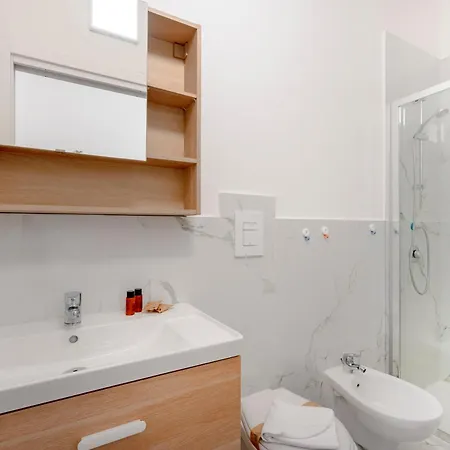 Blu Mediterraneo 2 Bedrooms & 2 Bathrooms Hotel apartamentowy Bari